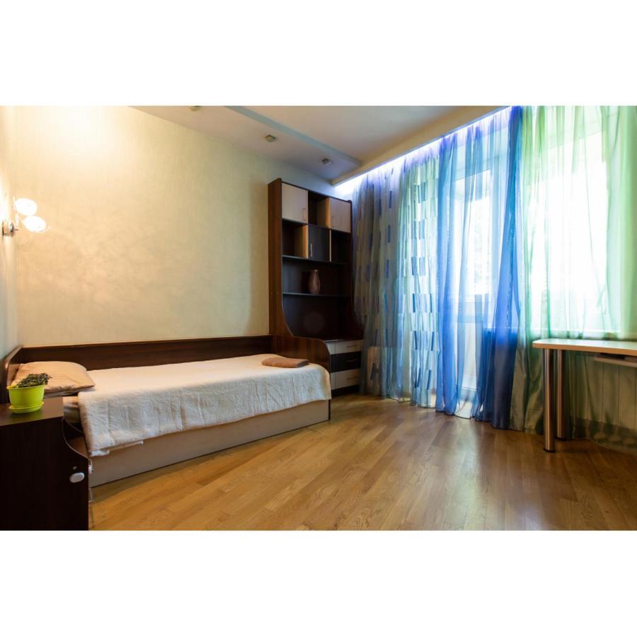 Apartment On Naukova Charkov Buitenkant foto